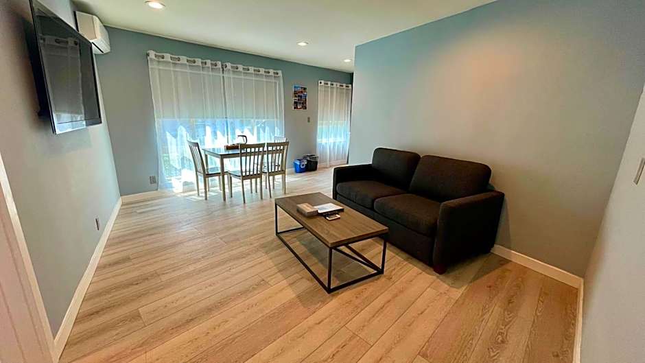 Quintessence ApartHotel