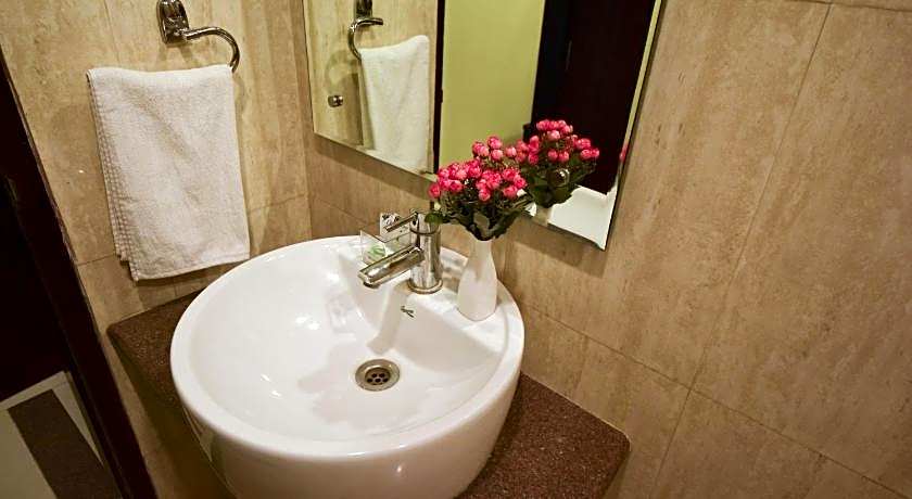 Hotel Central Residency