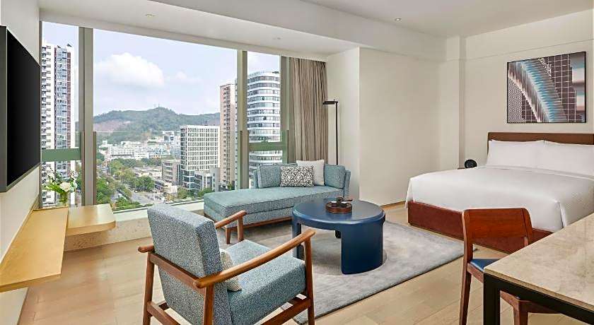 DoubleTree by Hilton Shenzhen Airport Residences