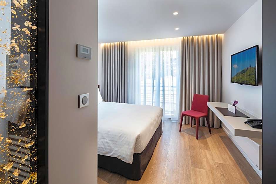 Logis Hotel Le Parc & Spa