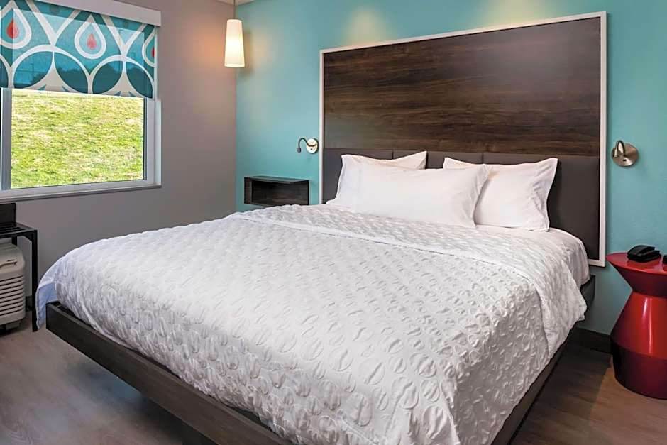 Tru by Hilton Staunton, VA