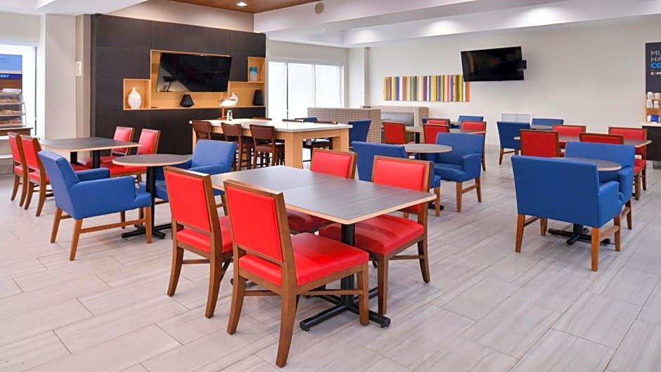 Holiday Inn Express Hotel & Suites La Place, an IHG Hotel