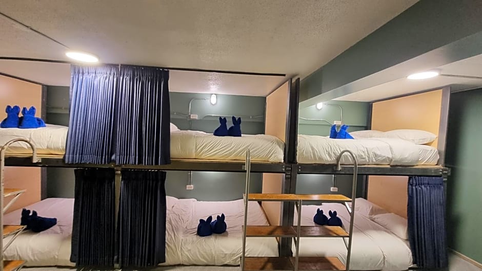 Glur Hostel Pattaya Walking Street