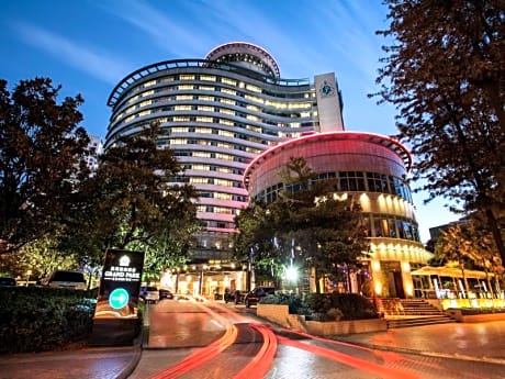 Grand Park Kunming Hotel