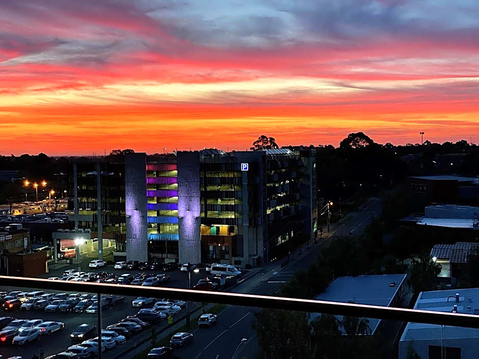 SkyGarden Luxury Condo at The Glen by Live Local