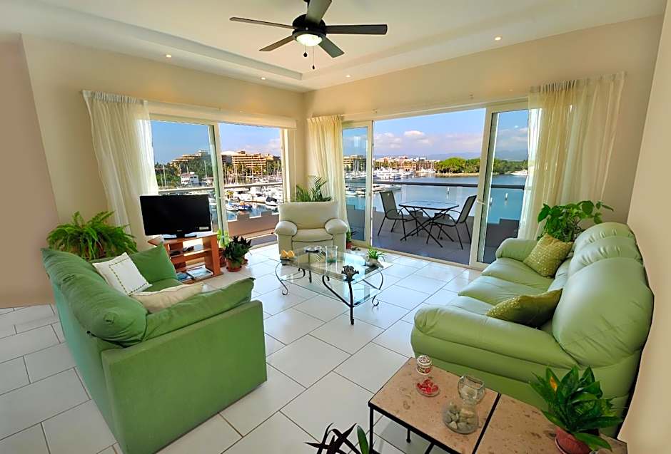 Marina Banderas Suites Hotel Boutique