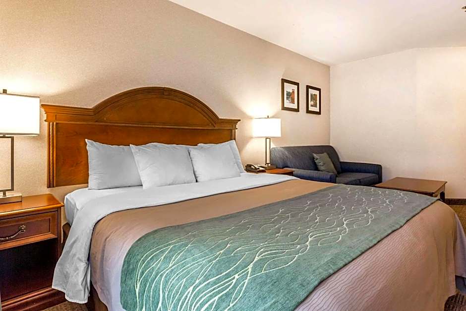Comfort Inn & Suites South Burlington
