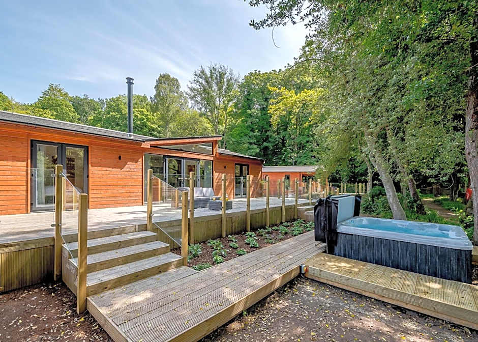 Gadgirth Estate Lodges