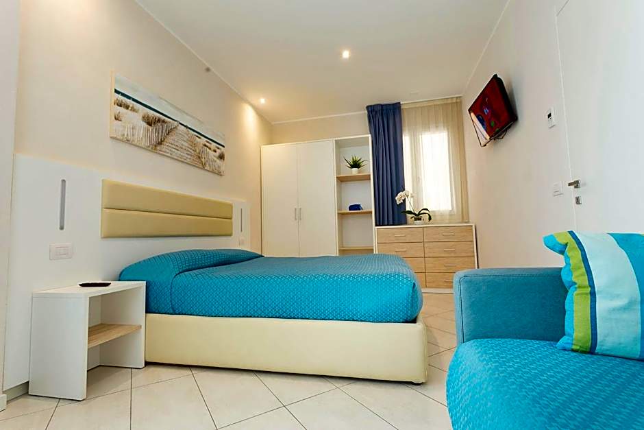 White Suite & Apartments