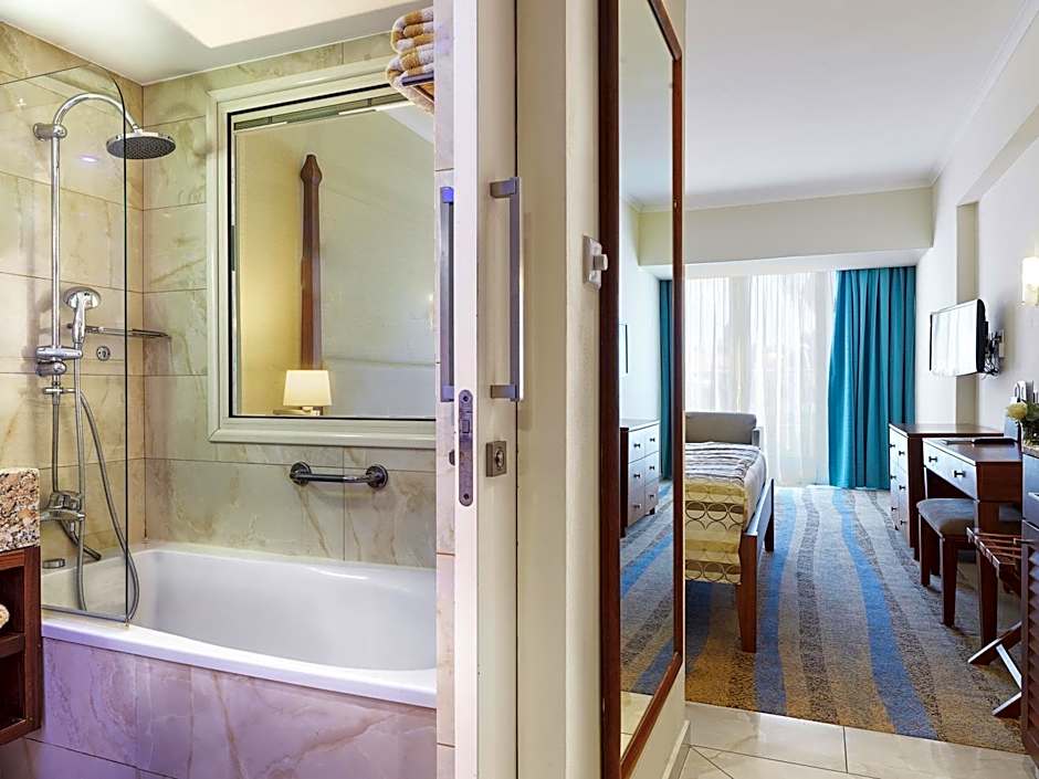 Alexander The Great Beach Hotel