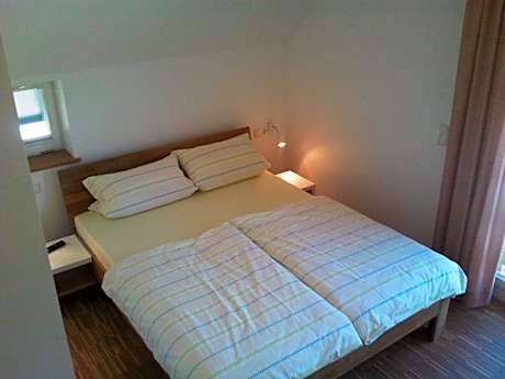 Doppelzimmer-Ensuite mit Dusche-Balkon-mit Bergblick