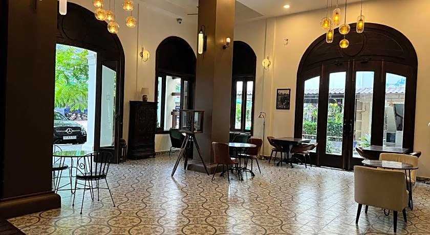 The J Break Boutique