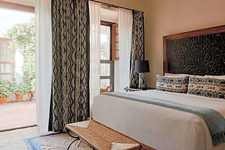 Room Deluxe