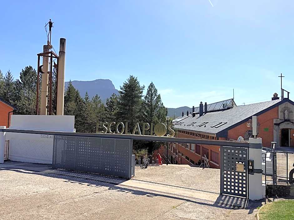 Residencia Albergue Jaca