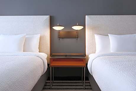 Queen Room with Two Queen Beds - High Floor