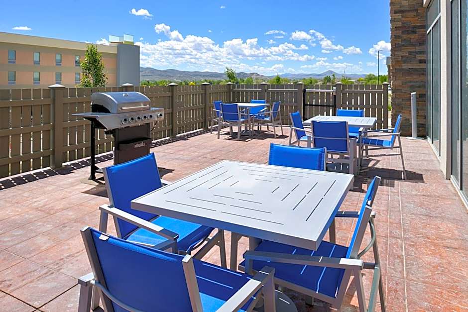 Holiday Inn Express and Suites Elko By IHG