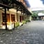 Hotel Syariah Arini Solo