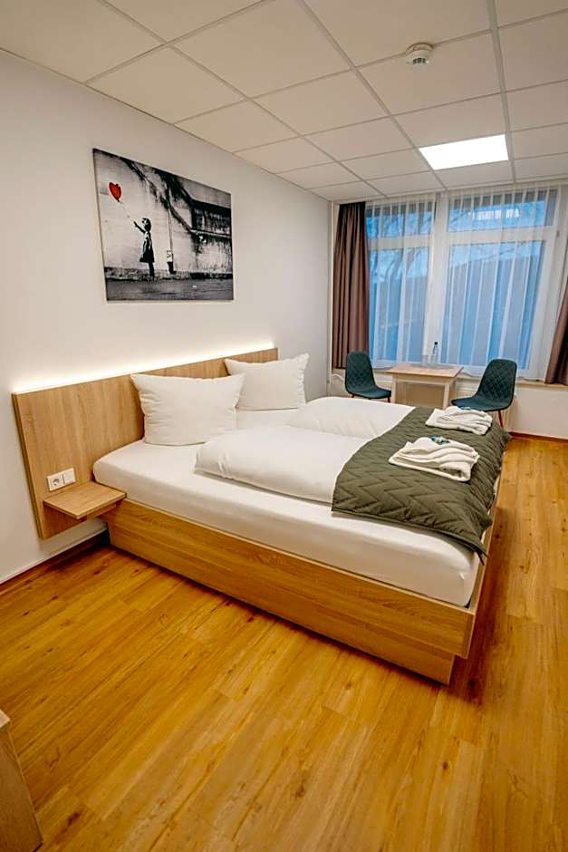 Sonnenschein Hotel & Apartments