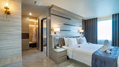 Suite Room