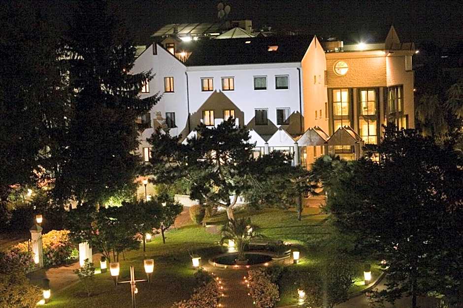 Park Hotel Ai Pini & Restaurant Ai Pini