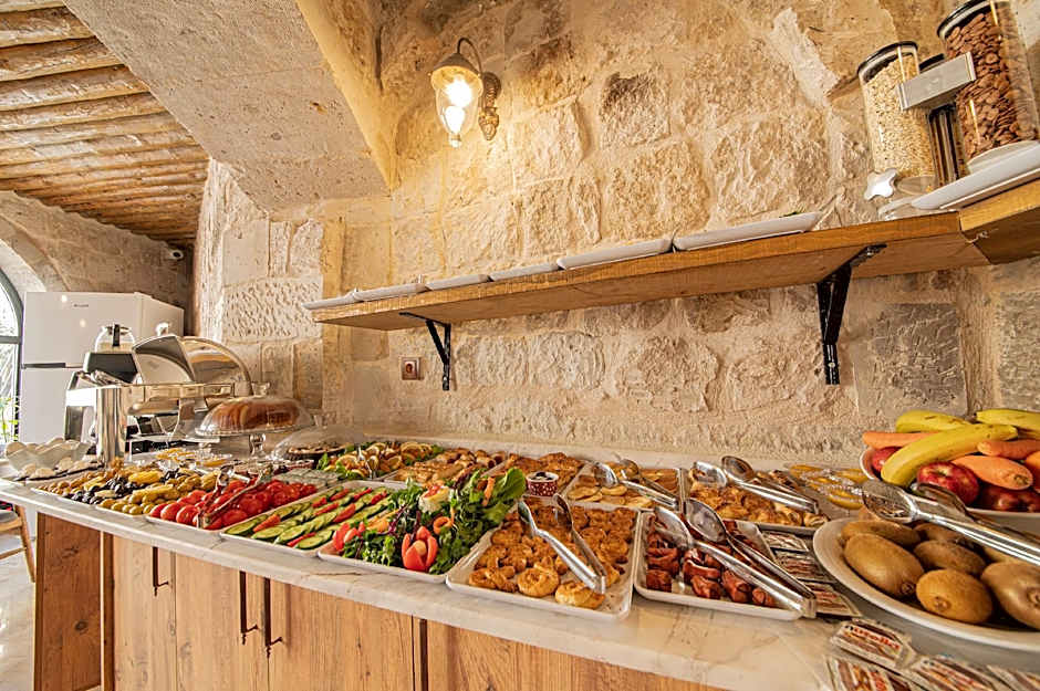Ares Cave Suites