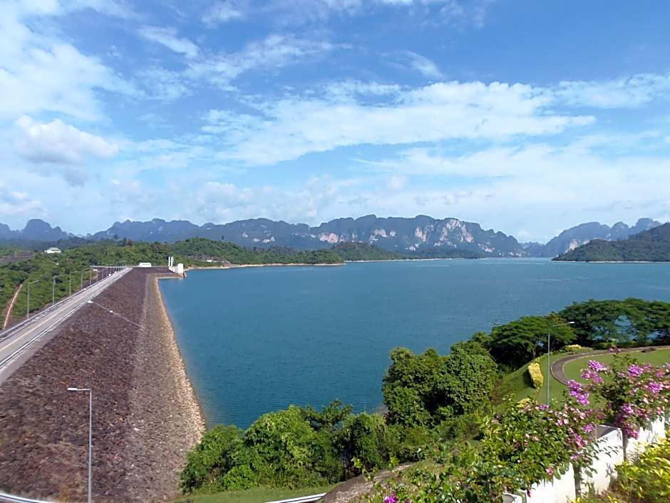 Takhun Mountain View