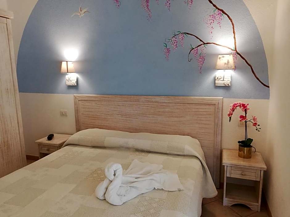 Photo 1 of 12 of Quadruple Room