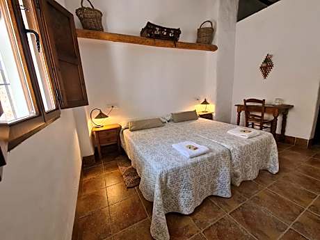 Triple Room with Private Bathroom