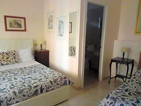 Triple  Room