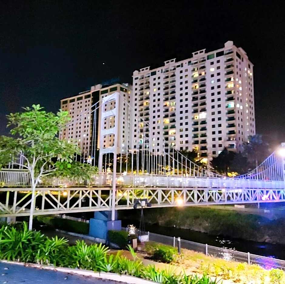 K. Riverfront apartment