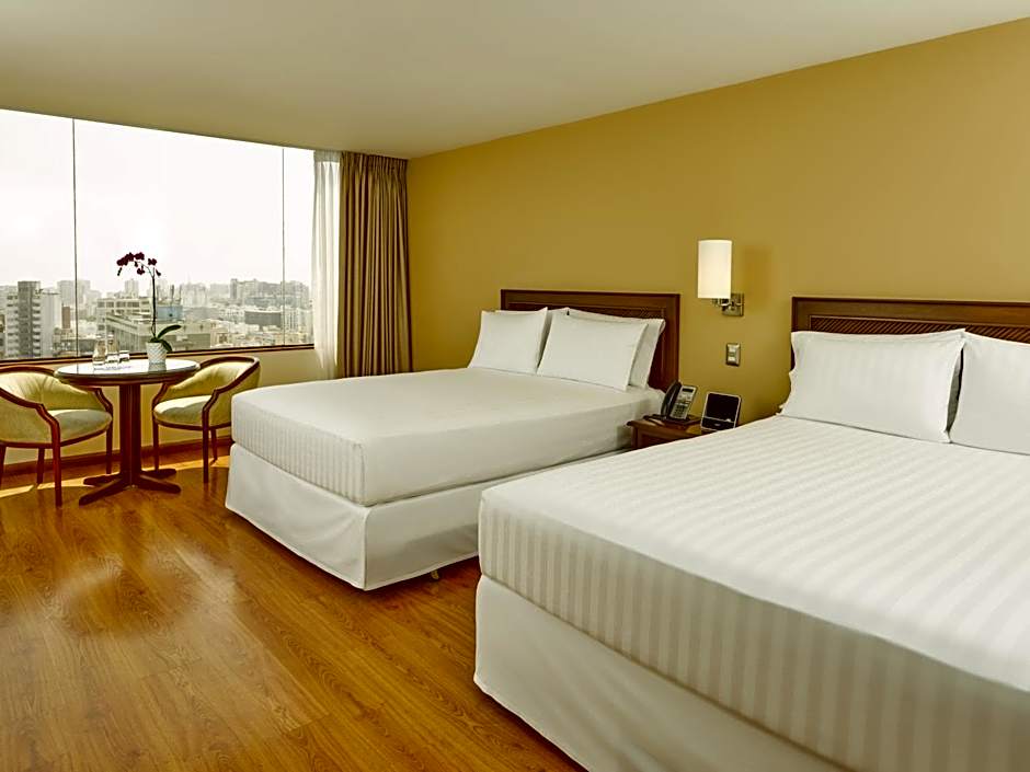 Hotel Estelar Miraflores