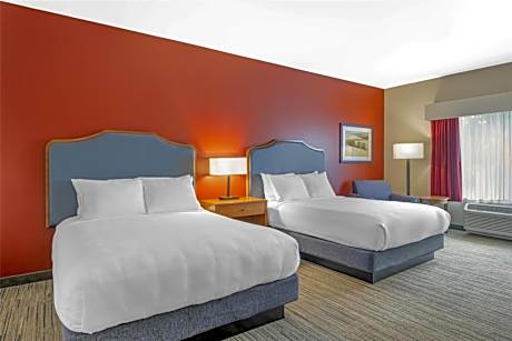 Large Queen Room with Two Queen Beds - Non-Smoking