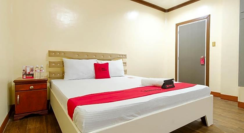 RedDoorz Plus @ Seaborne Hotel Subic Zambales