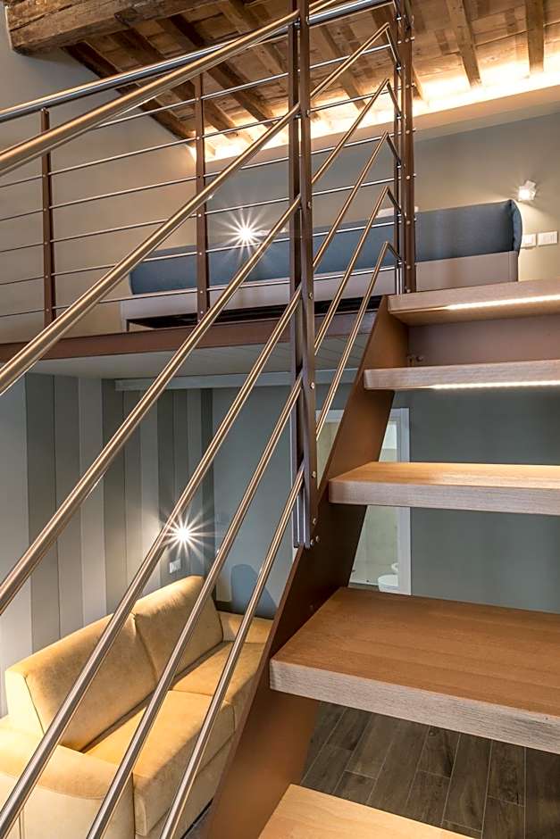 GOGO` Boutique Hotel