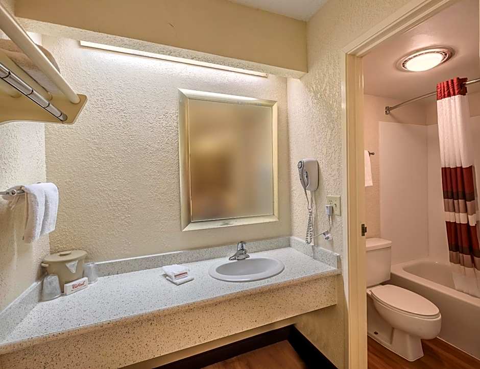 Red Roof Inn Indianapolis South