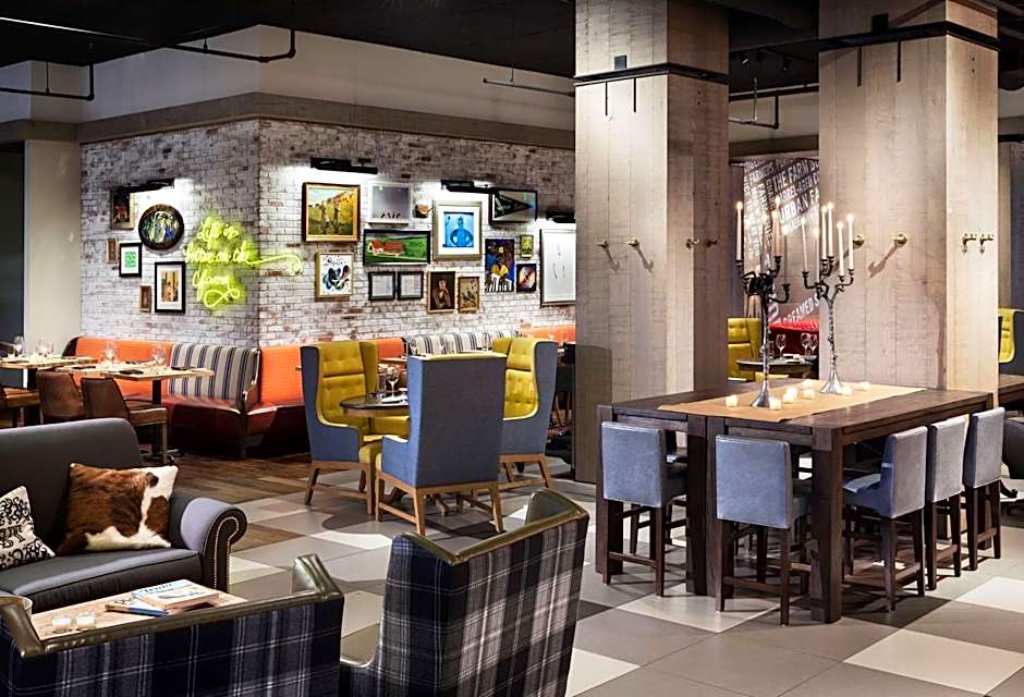 The Logan Philadelphia, Curio Collection by Hilton