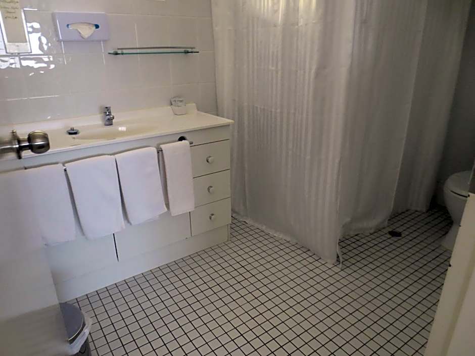 Aspley Pioneer Motel