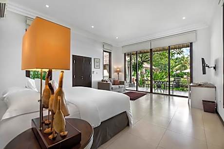 Superior Double or Twin Room with Pool View