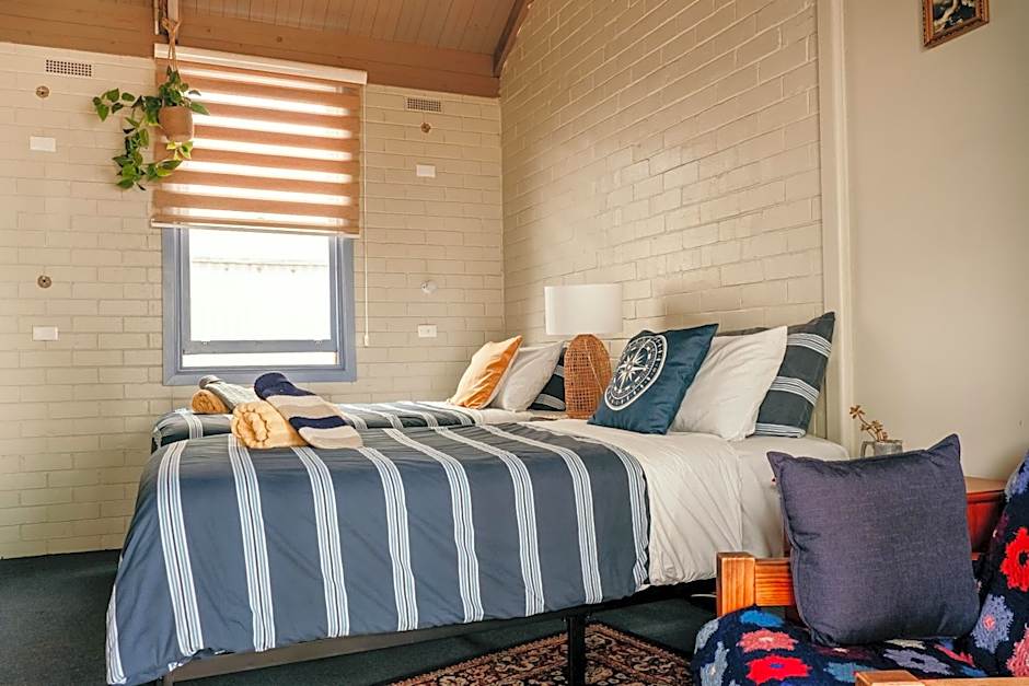 The Wandering Whale Port Fairy