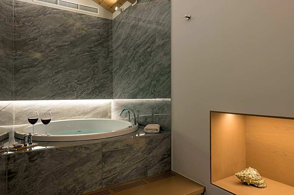 Mirabile Luxury Suites