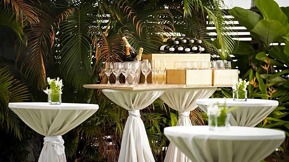 Grand Pacific Hotel By IHG