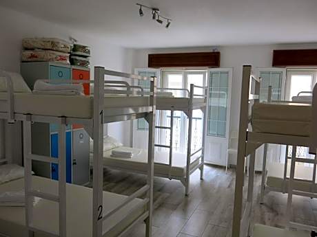 Bed in 8-Bed Mixed Dormitory Room