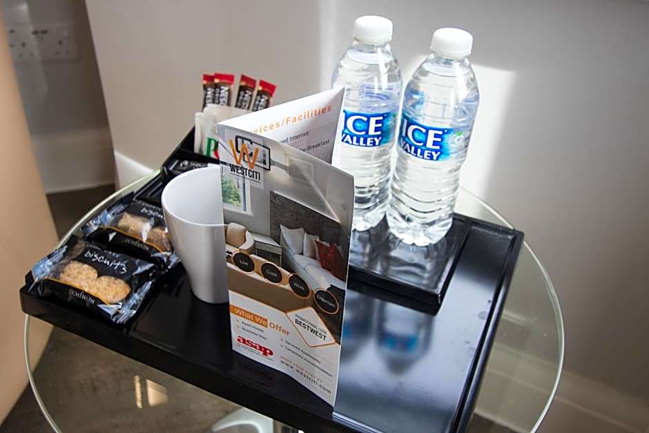 Westciti Caroco Aparthotel