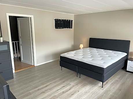 Twin Room with Private External Bathroom