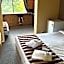 Riverview Motor Inn