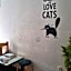 Green Cat Rooms
