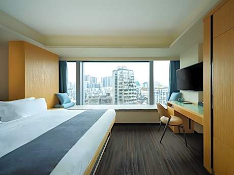 Corner Double Room