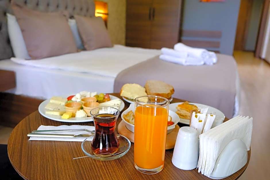 GRAND SALIZZE HOTEL