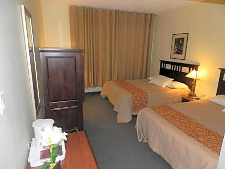 Queen Room with Two Queen Beds