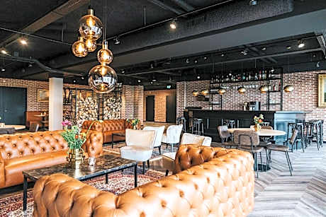 Hotel Sportsbar & Brasserie Dorhout Mees